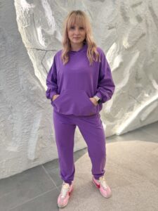 Dres damski FIOLET - bluza z kapturem