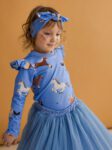 Koszulka dziewczęca z falbankami KONIKI niebieskie