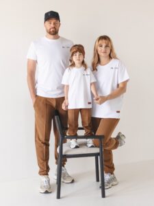 Zestaw koszulek dla rodziny – Mama, Tata i Dziecko z nadrukiem