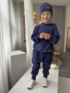 Dres chłopięcy bluza KAPTUR z baggy GRANAT