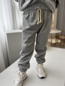 Spodnie welurowe dla chłopca SZARY