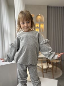 Bluza welurowa SZARA falbanki