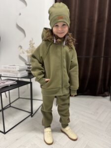 Dres ocieplany dziecięcy z bluzą rozpinaną OLIWKA
