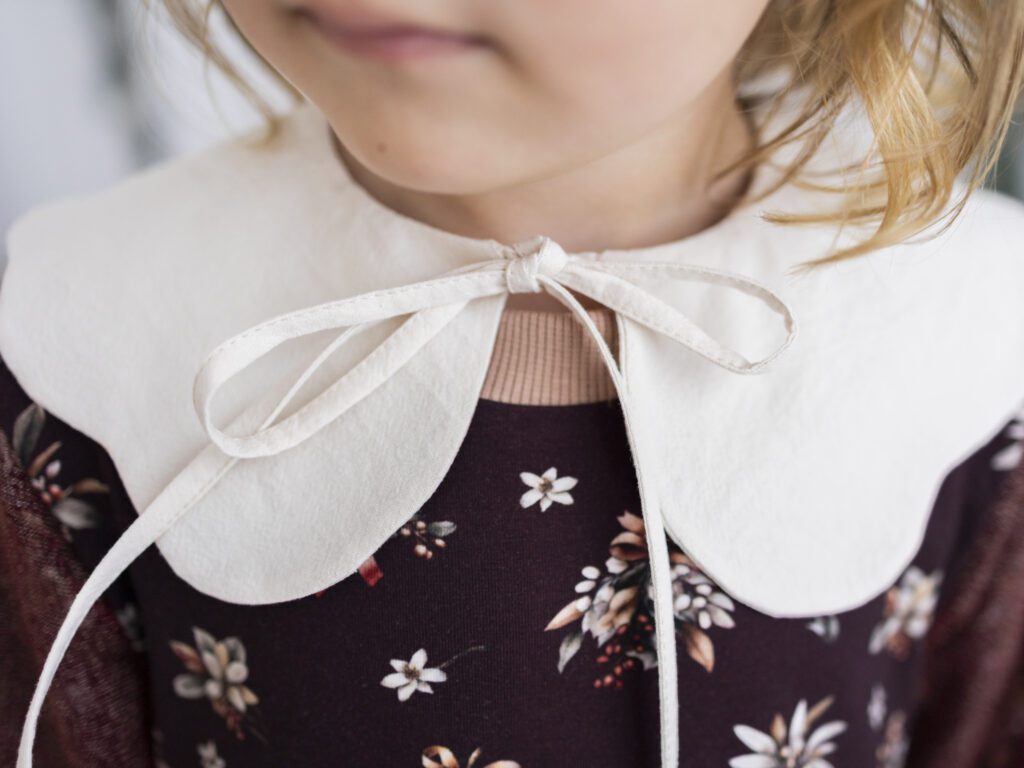 Kołnierzyk dla dziewczynki