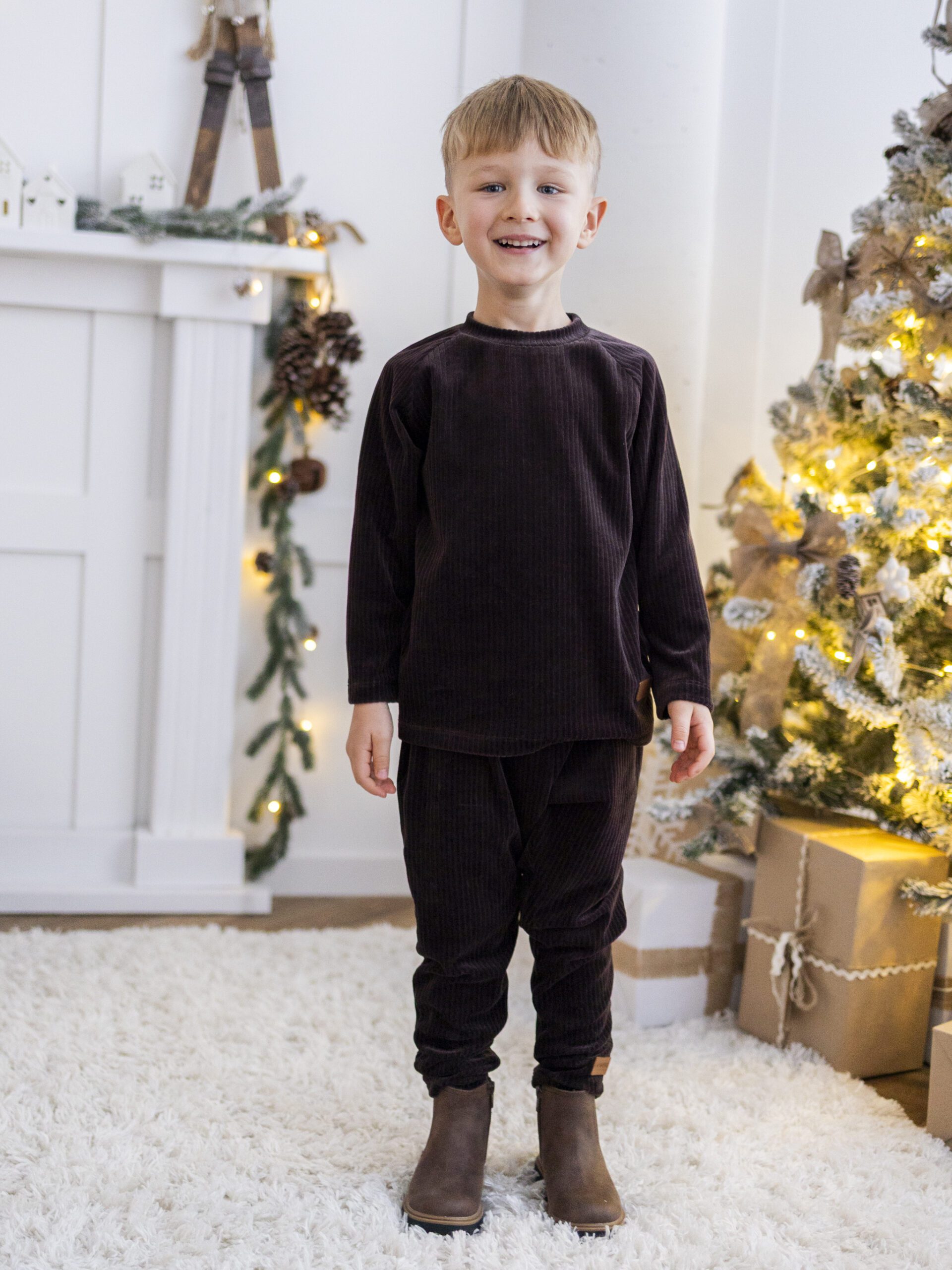 Komplet chłopięcy WELUR SZTRUKS CZEKOLADA