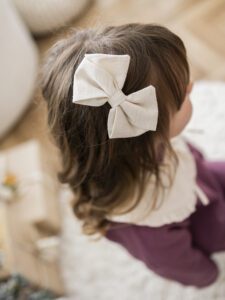 Spinka dziewczęca KOKARDA- ECRU