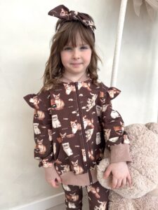 Bluza dziecięca rozpinana KOTKI czekolada falbanki